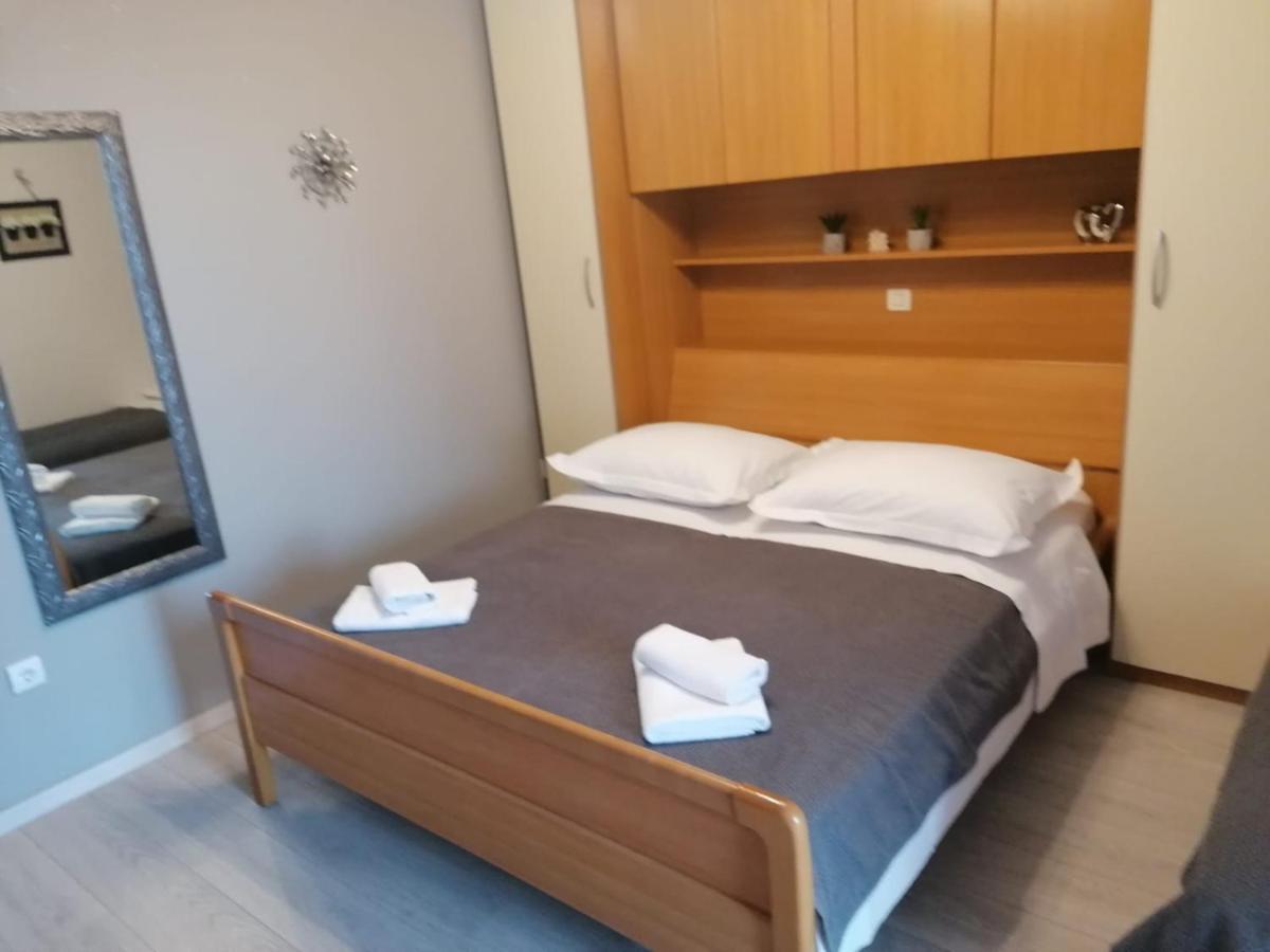 Apartments Moso Tučepi Esterno foto